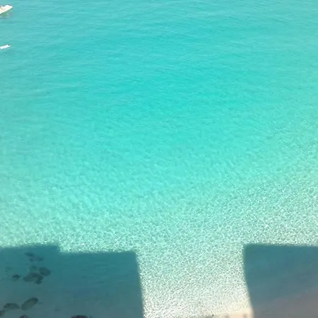 Laura Holiday Apartment Tropea